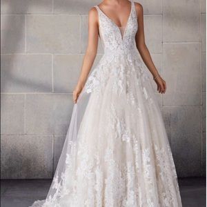 Mori Lee wedding dress Suzanne size 10